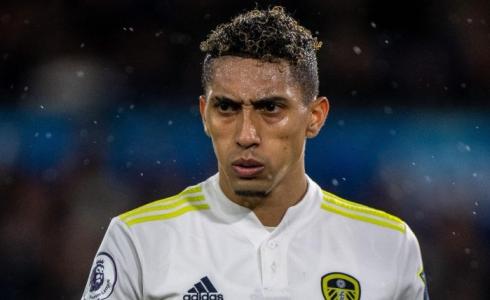 المهاجم البرازيلي رافينيا لاعب ليدز يونايتد الإنجليزي