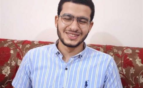 الشاب المصري محمد عبد الرجمن صقر ا