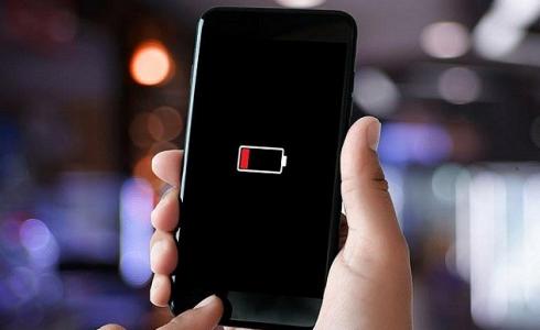 تطبيقات شهيرة تقتل بطارية هاتف آيفون