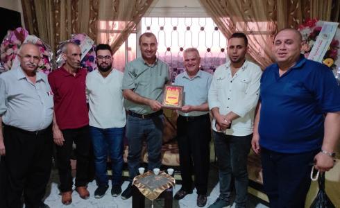 "الديمقراطية" تكرّم الطلبة الأوائل في الثانوية العامة بمحافظة غزة على مستوى الوطن