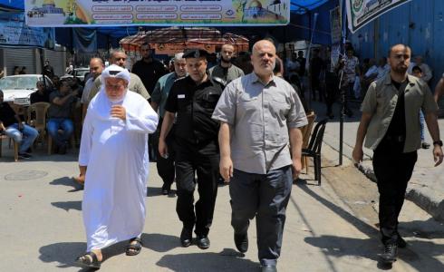 قيادة الداخلية في غزة تعزي ذوي شهداء العدوان الإسرائيلي