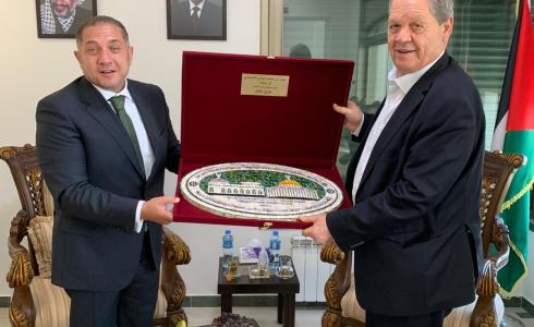 فتوح يودع السفير المصري طارق طايل