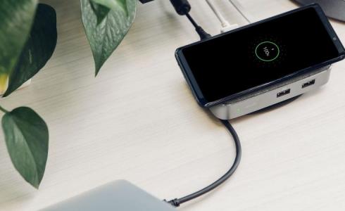 الكشف عن تقنية جديدة لشحن الهواتف تلقائياً 