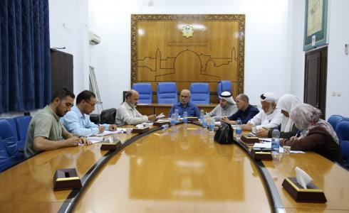 غزة :اللجنة الاقتصادية بالتشريعي تناقش كل ما يتعلق بالرسوم المفروضة لسلع المستوردة