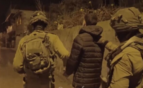 الاحتلال يعتقل مواطنًا في الضفة الغربية - أرشيفية