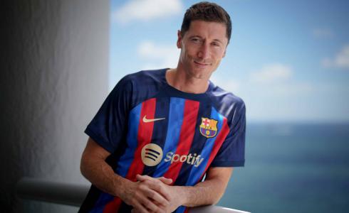 برشلونة يحل أزمة قيد اللاعبين الجدد رسميًا