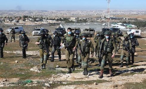 الاحتلال يستولي على6 مركبات بمسافر يطا