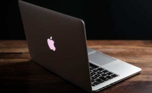 جهاز ماك بوك