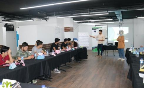 دورة تدريبية لطلبة الكليات الطبية حول: حقوق الإنسان والقانون الدولي الإنساني