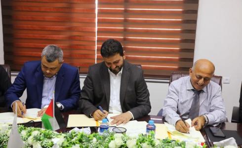 كهرباء غزة والحكم المحلي واتحاد البلديات يوقعون مذكرة تفاهم متبادلة