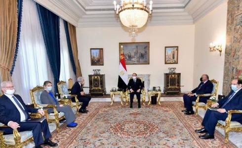 اجتماع سابق ضم الرئيس المصري عبد الفتاح السيسي ورئيس الوزراء الإسرائيلي يائير لابيد