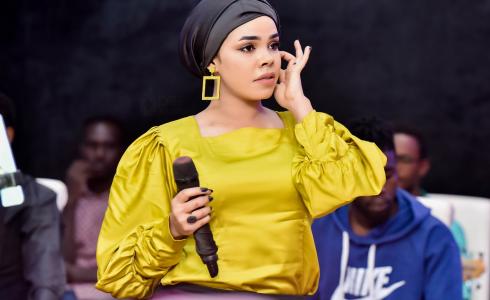 حقيقة وفاة هالة عمر الفنانة السودانية  - هالة عمر ويكيبيديا