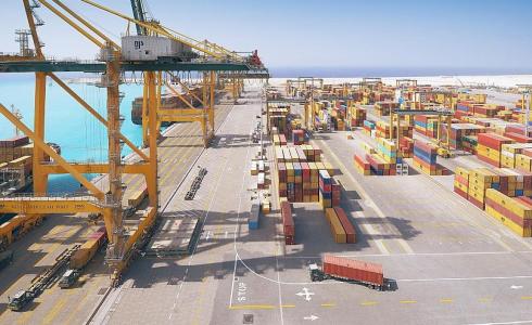 الجمارك السعودية تعلن إقامة مزاد علني في ميناء الملك عبد العزيز 