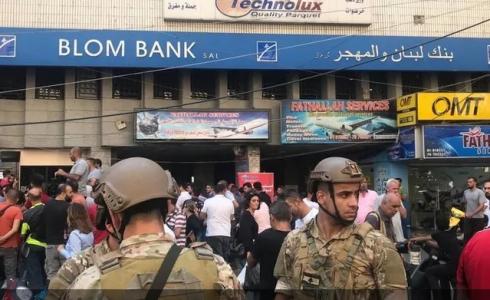 سلسلة اقتحامات لمصارف لبنان وقرار بإغلاقها 3 أيام