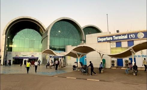 مياه الأمطار تغمر مطار الخرطوم