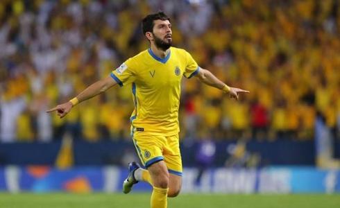 لاعب النصر ماشاريبوف