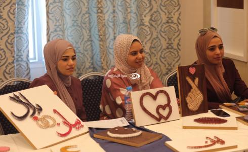 جانب من معرض اشتمل على مخرجات تدريب حرفي بغزة