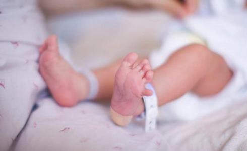 الأمم المتحدة : 77 مولودا في مستشفى الهلال الإماراتي معظمهم أصبحوا يتامى
