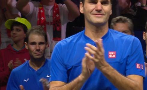 فيدرر يُنهي مسيرته في ملاعب الكرة الصفراء بالدموع