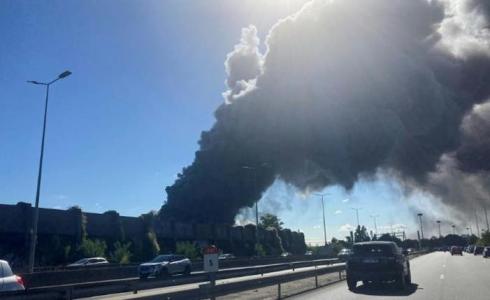 اندلاع حريق ضخم بأكبر سوق عالميا في باريس