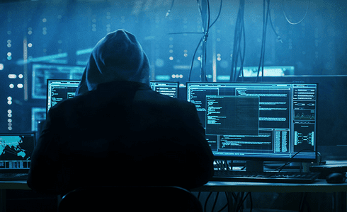 قراصنة يستولون على بيانات لرئيس الوزراء الاسرائيلي لابيد