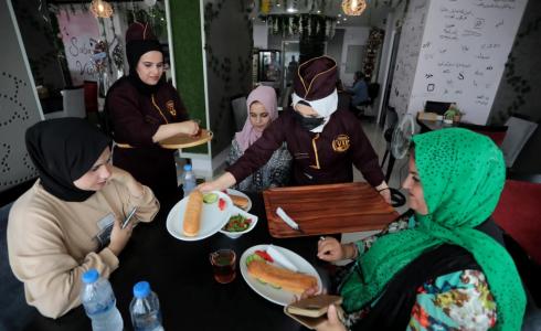 مطعم متخصص لاستقبال النساء في غزة