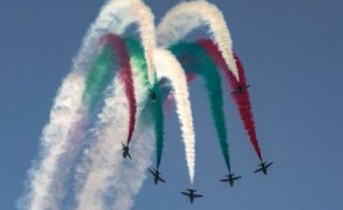 بمناسبة اليوم الوطني 92 .. سماء جدة تتزين بعروض فريق الصقور السعودية اليوم