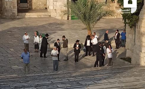 عشرات المستوطنين يقتحمون الأقصى تحت حماية قوات الاحتلال