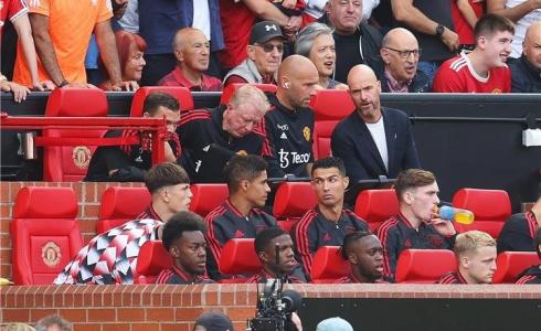 رونالدو على مقاعد البدلاء