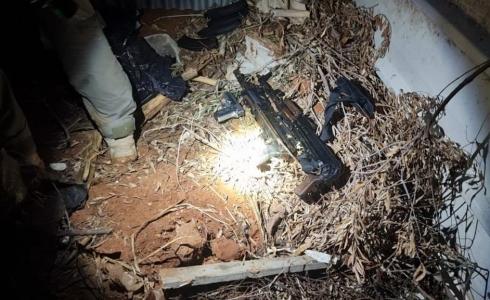 ضبط 4 قطع أسلحة وذخيرة في قلنسوة