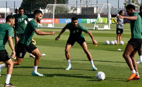 لاعبو منتخب السعودية يستعدون لمباراة الارجنتين في كأس العالم 2022