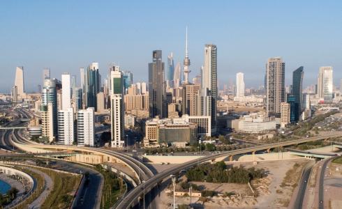 طقس دافئ في الكويت / أرشيف .