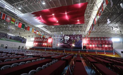 تجهيز صالة سعد صايل وسط مدينة غزة لحضور مباريات كأس العالم 2022