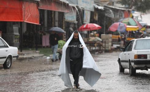 هطول الامطار في قطاع غزة خلال المنخفض الجوي