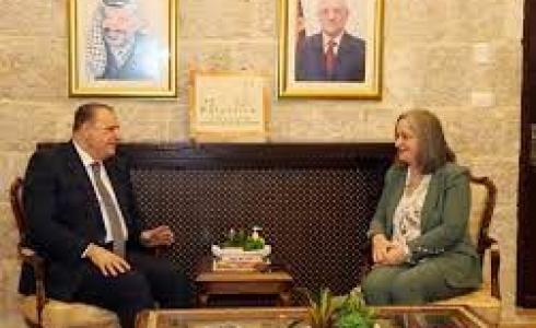 اللواء طلال دويكات ووزيرة السياحة والآثار رولا معايعة