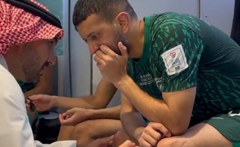 وزير الرياضة السعودي عبد العزيز بن تركي الفيصل يواسي عبد الإله المالكي