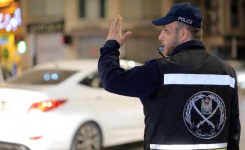 شرطي ينظم حركة السير / أرشيف.