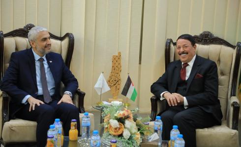 جامعة فلسطين تستقبل رئيس المكتب الإعلامي الحكومي سلامة معروف