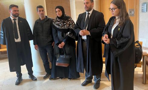 ممثلو الاتحاد الأوروبي خلال حضور  جلسة استماع أحمد مناصرة