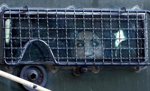 اعتقال فلسطينية في الضفة