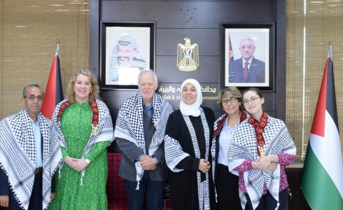 جانب من لقاء محافظ رام الله والبيرة ليلى غنام بالوفد السويدي