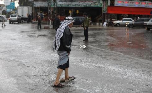 هطول الامطار في قطاع غزة خلال المنخفض الجوي