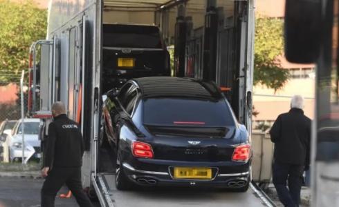 سيارات رونالدو الثمينة توقف حركة السير وتعطل شوارع لشبونة