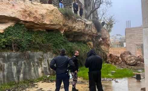 إخلاء منزل وإغلاقه احترازياً بعد انهيار صخري في الخليل