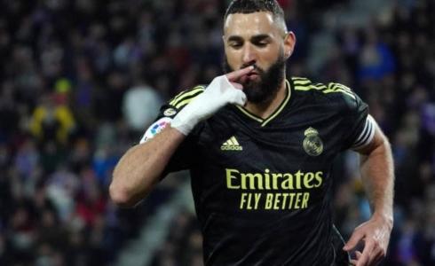 كريم بنزيما لاعب ريال مدريد