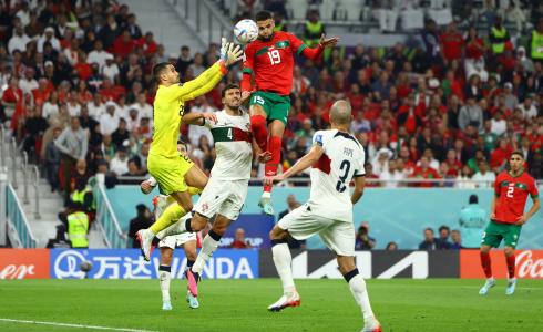 قفزة يوسف النصيري في مباراة المغرب والبرتغال ضمن كأس العالم 2022