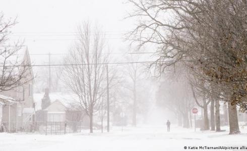 عاصفة ثلجية