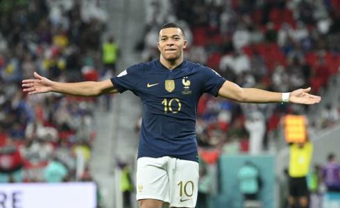 كيليان مبابي نجم المنتخب الفرنسي