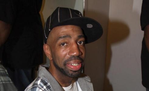 مغنى الراب Grand Daddy IU