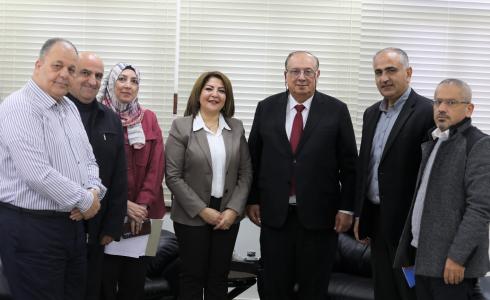 محمود أبو مويس ونسرين التميمي